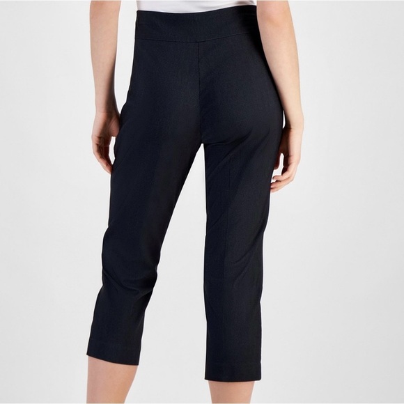 MACY'S JM Jennifer Moore Collection Capris Rivets Stretchy Black Size Small - Picture 5 of 15